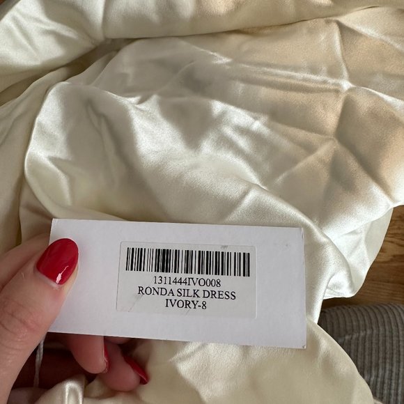 NWT Reformation Ronda Maxi Silk Dress Sz 8 Ivory One Shoulder Low Cowl Neck - Picture 3 of 10